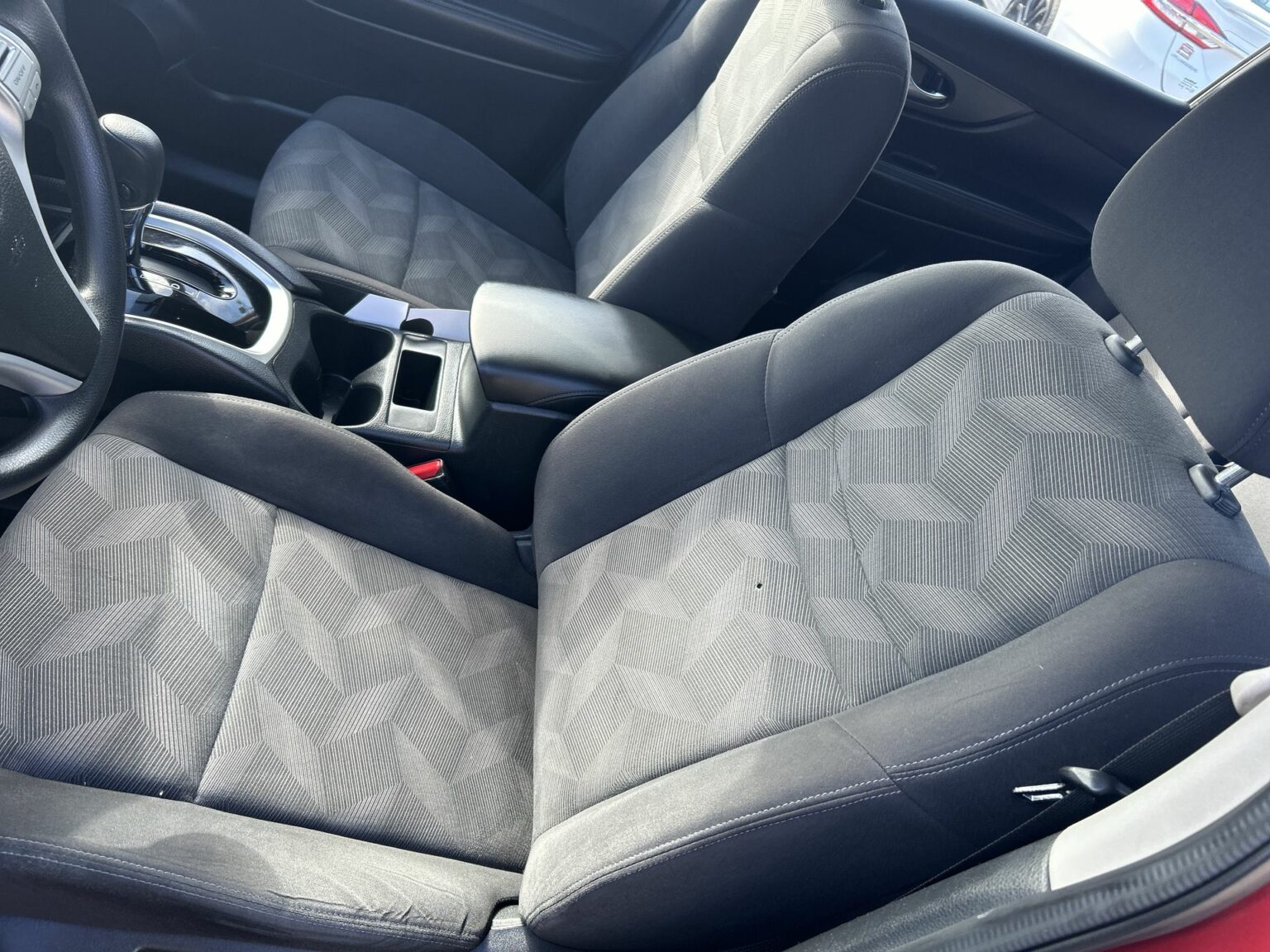 2016 Nissan Rogue S Easton Motors