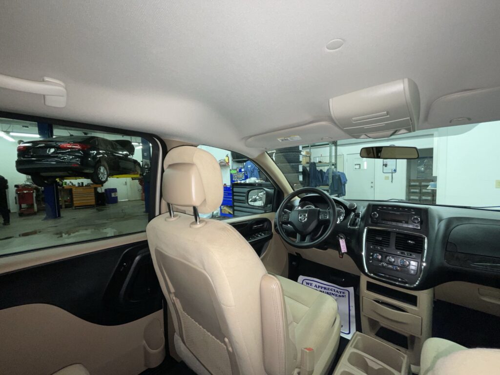 2014 DODGE GRAND CARAVAN SE