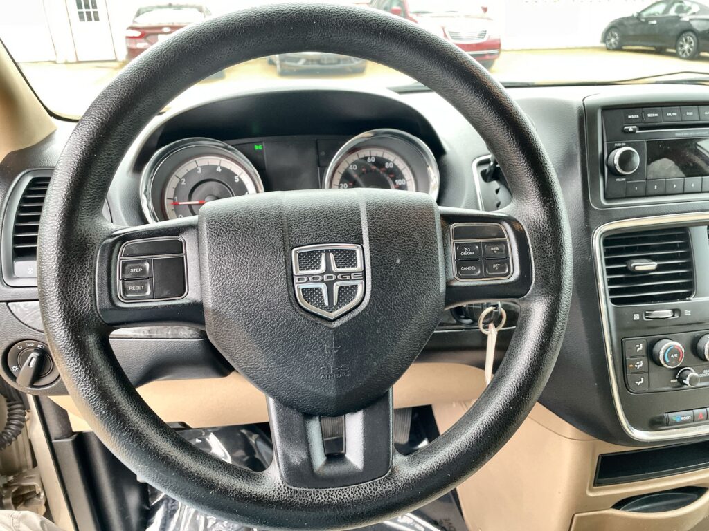 2014 DODGE GRAND CARAVAN SE