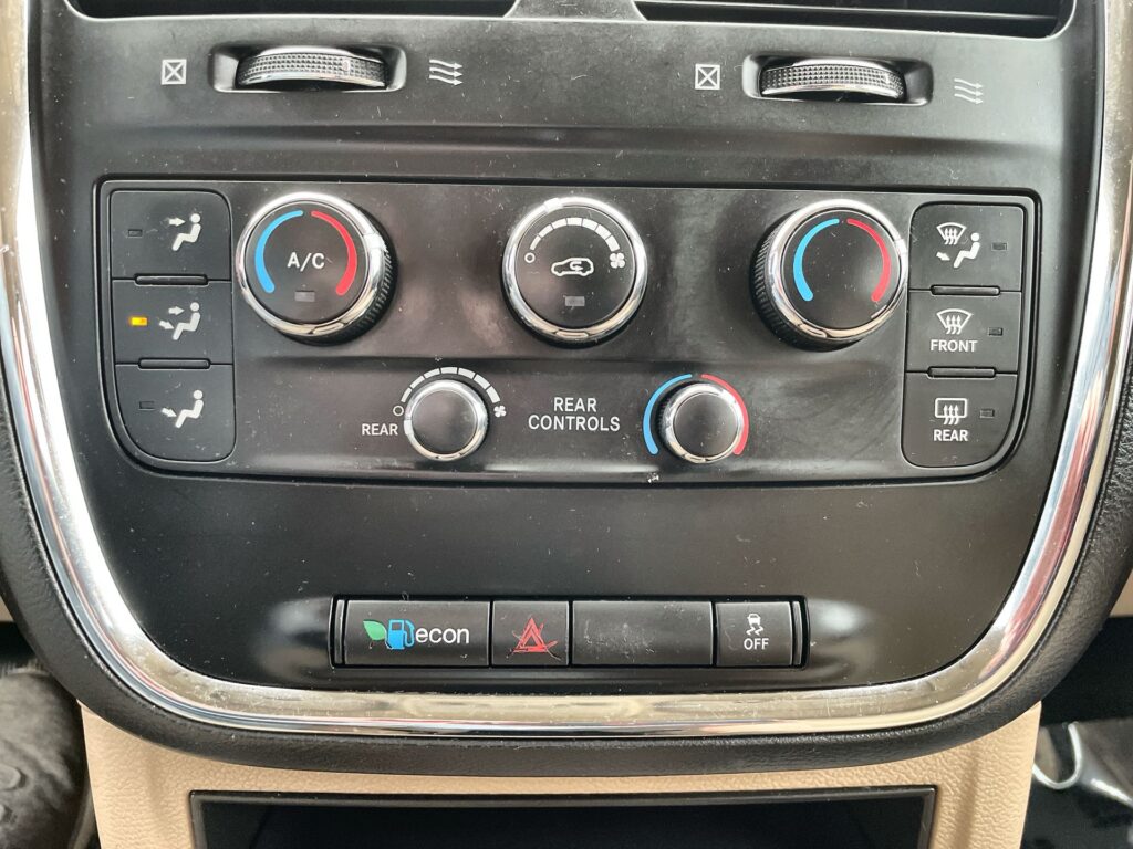 2014 DODGE GRAND CARAVAN SE
