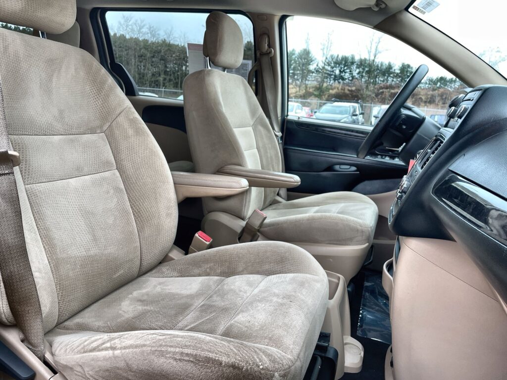 2014 DODGE GRAND CARAVAN SE