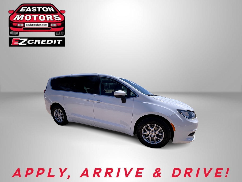 2023 CHRYSLER VOYAGER LX
