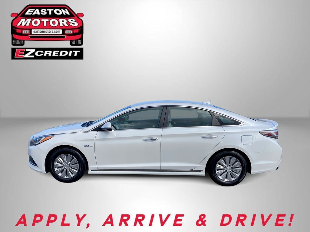 2017 HYUNDAI SONATA HYBRID SE