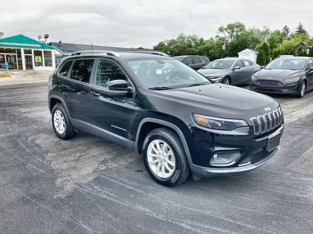 2019 JEEP CHEROKEE LATITUDE