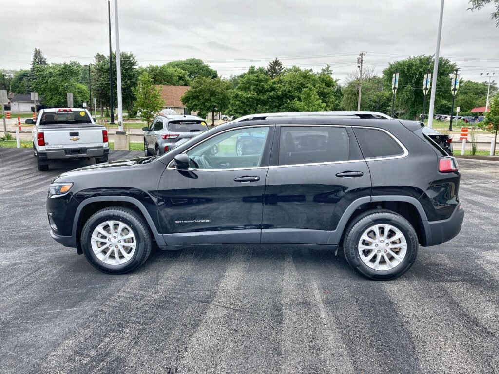 2019 JEEP CHEROKEE LATITUDE
