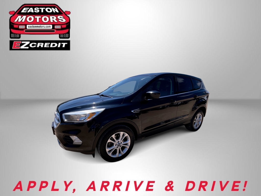 2017 FORD ESCAPE SE