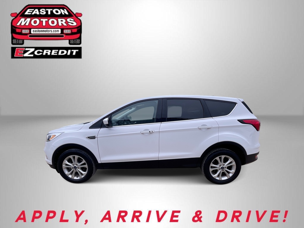 2019 FORD ESCAPE SE