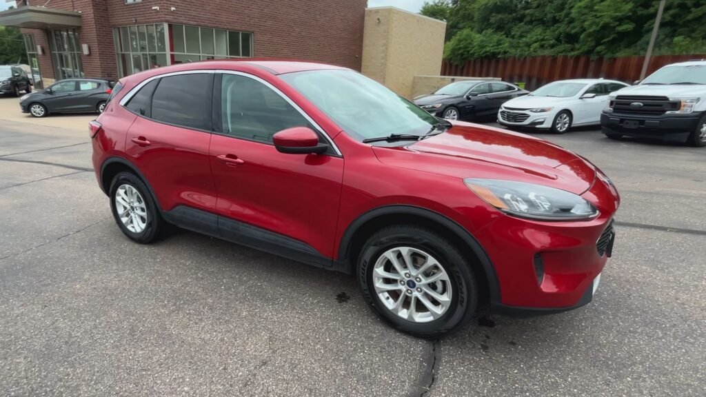 2021 FORD ESCAPE SE