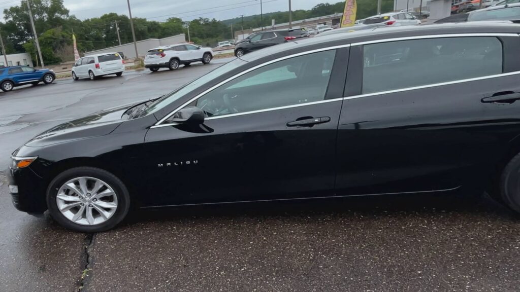 2020 CHEVROLET MALIBU LT (1LT)
