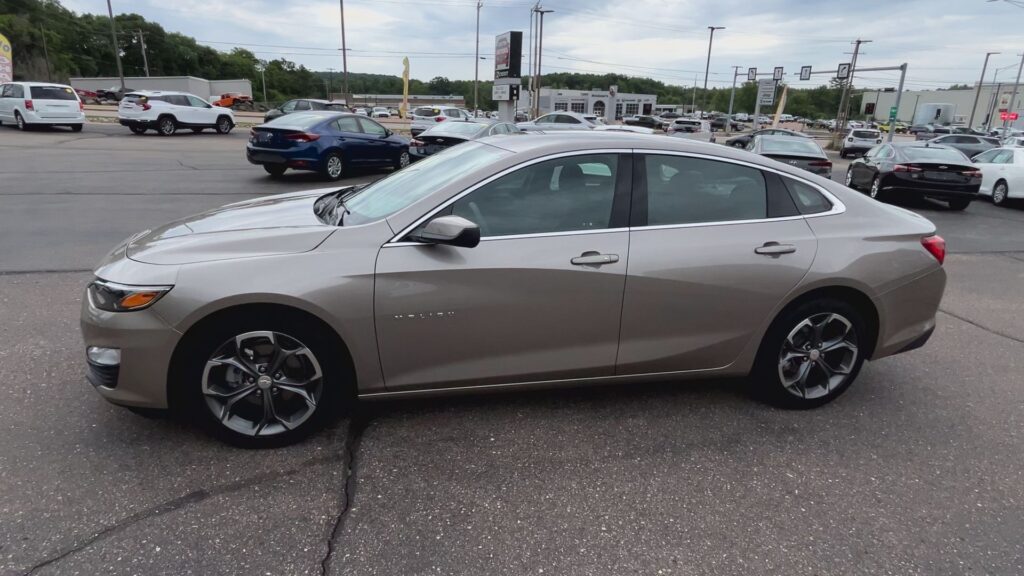 2024 CHEVROLET MALIBU LT (1LT)