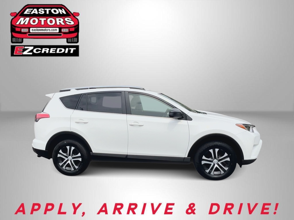 2018 TOYOTA RAV4 LE