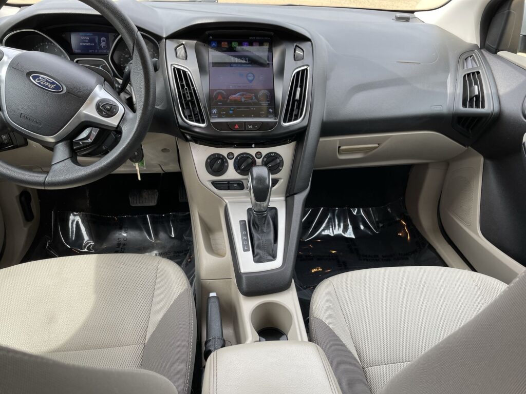 2013 FORD FOCUS SE