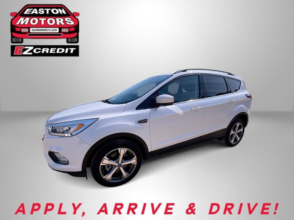 2017 FORD ESCAPE SE