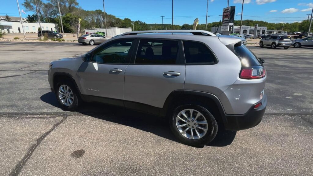 2021 JEEP CHEROKEE LATITUDE