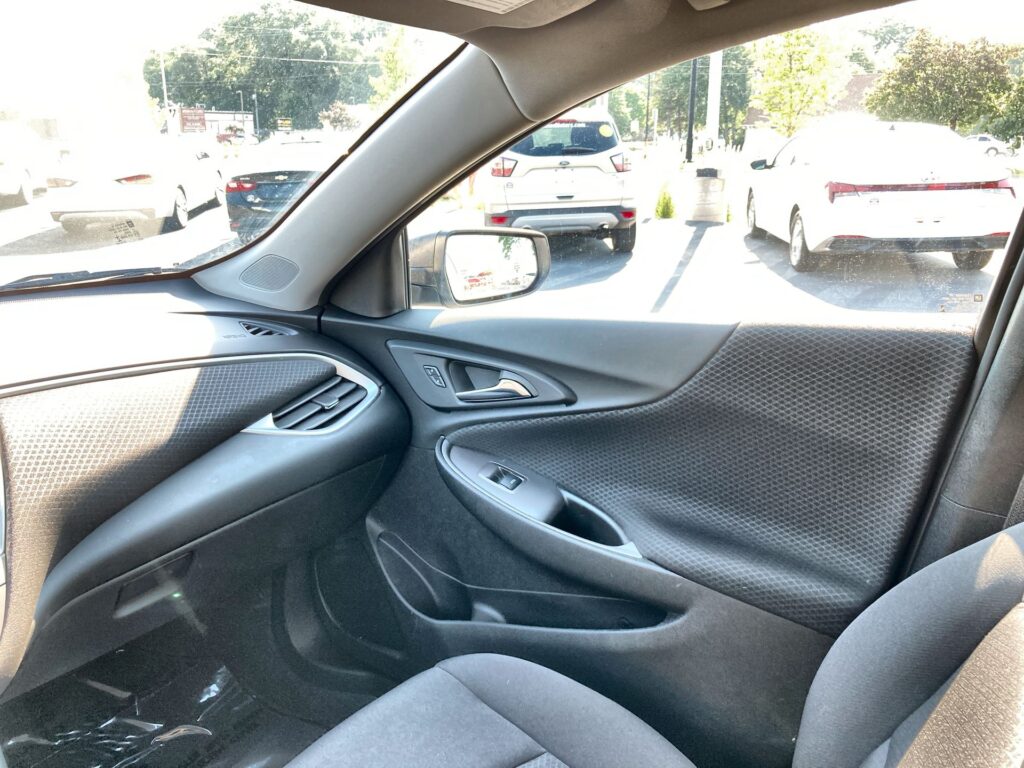 2023 CHEVROLET MALIBU LS (1FL)
