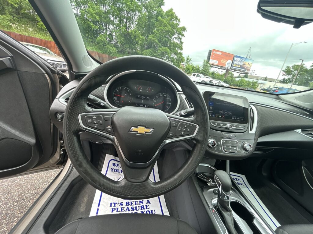 2024 CHEVROLET MALIBU LT (1LT)