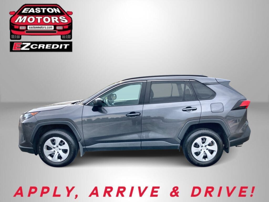 2021 TOYOTA RAV4 LE