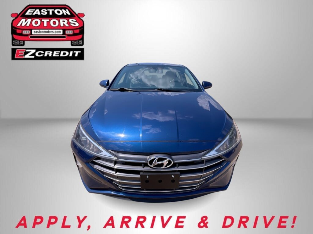 2019 HYUNDAI ELANTRA SE