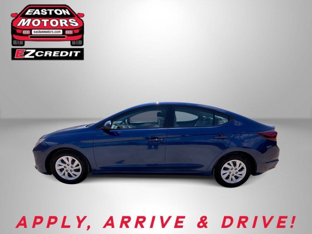 2019 HYUNDAI ELANTRA SE