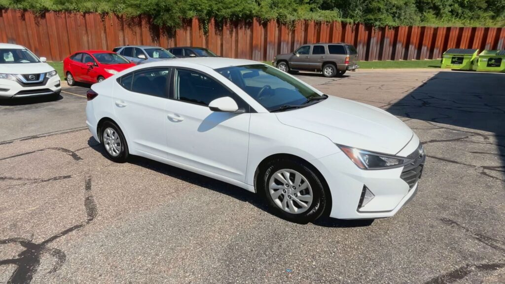 2019 HYUNDAI ELANTRA LIMITED; SE