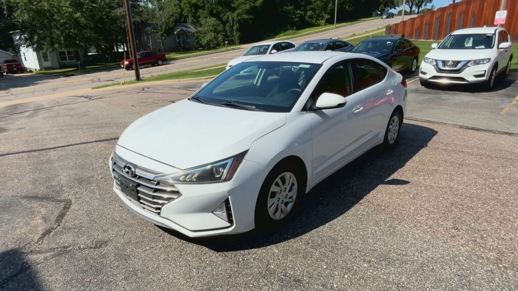 2019 HYUNDAI ELANTRA LIMITED; SE