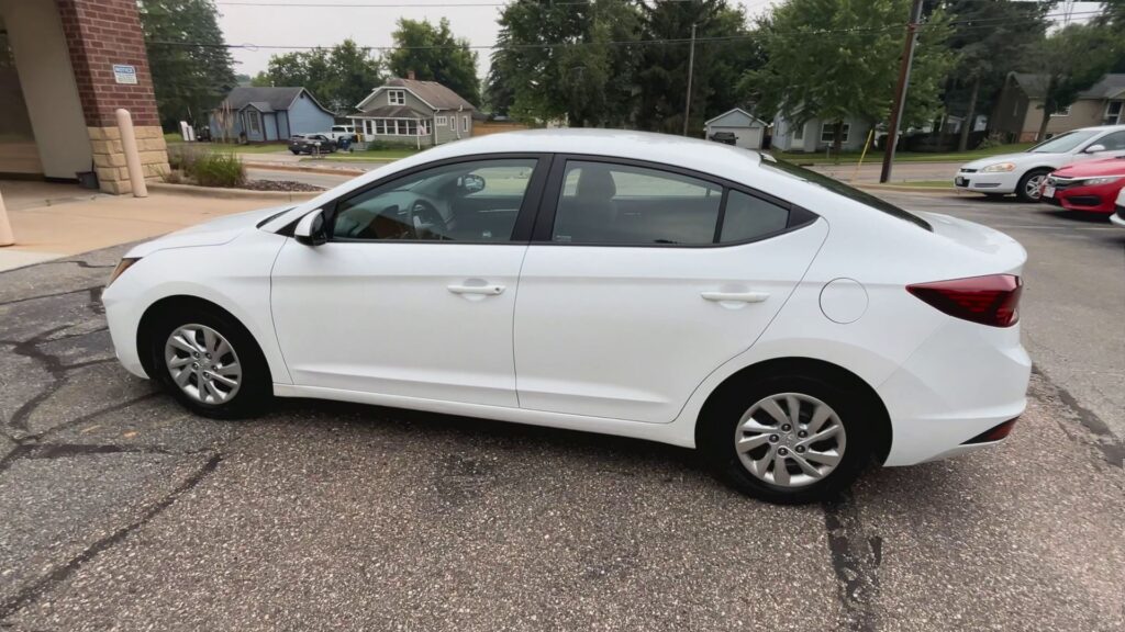 2020 HYUNDAI ELANTRA LIMITED; SE