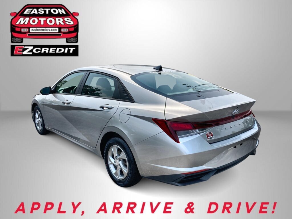 2021 HYUNDAI ELANTRA SE