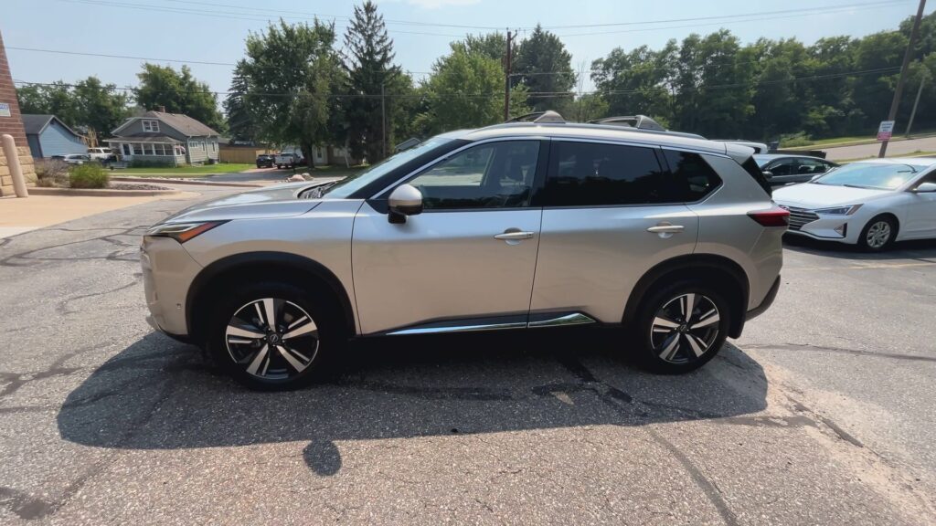 2022 NISSAN ROGUE PLATINUM