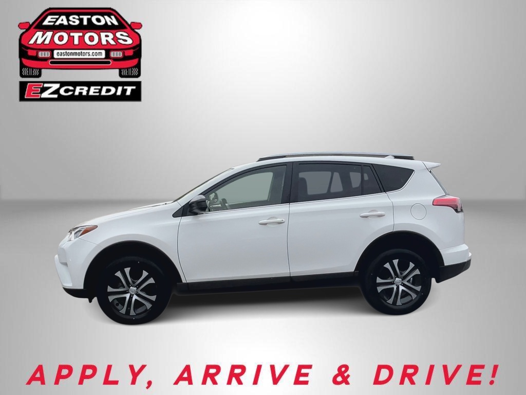 2018 TOYOTA RAV4 LE