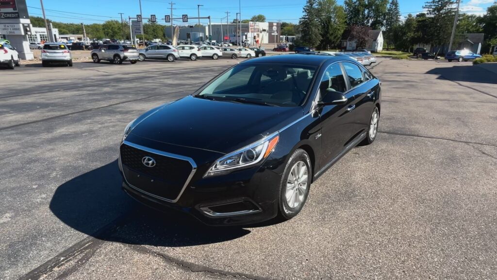 2016 HYUNDAI SONATA HYBRID SE