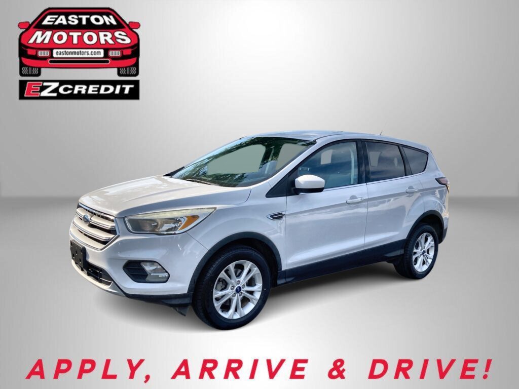 2017 FORD ESCAPE SE