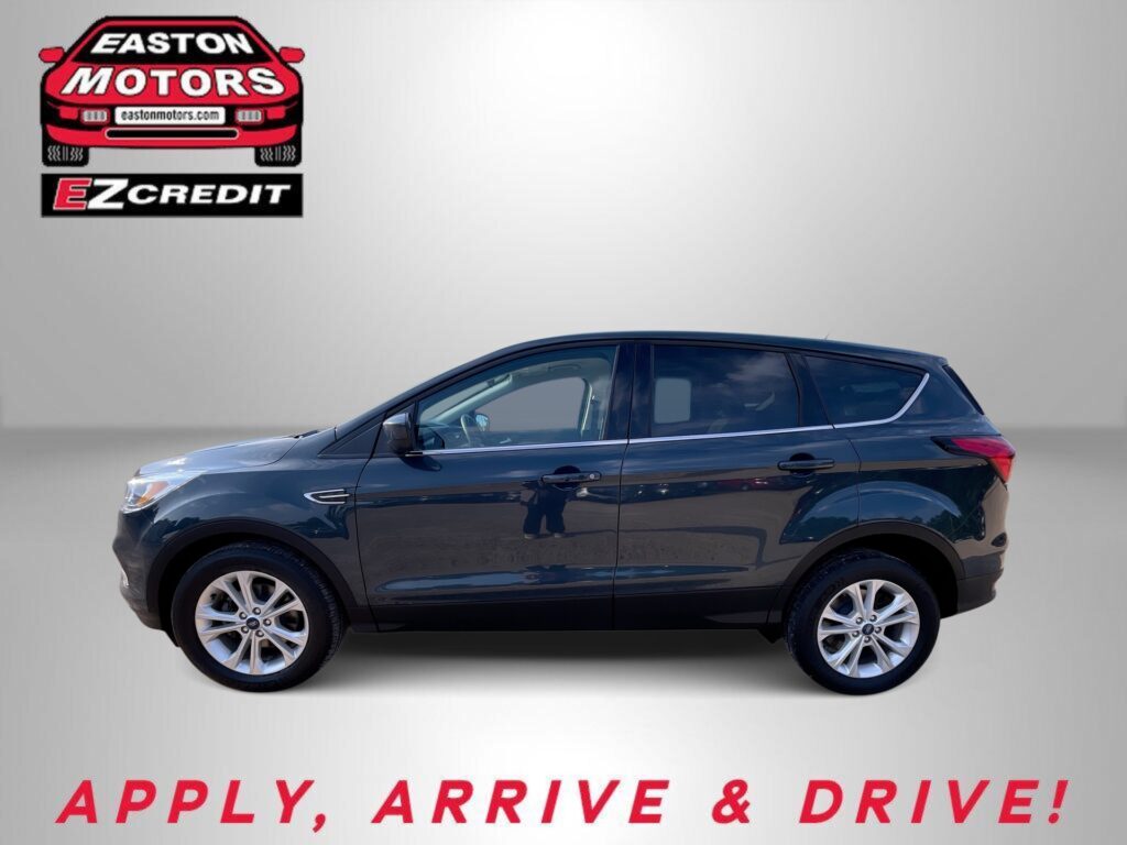 2019 FORD ESCAPE SE