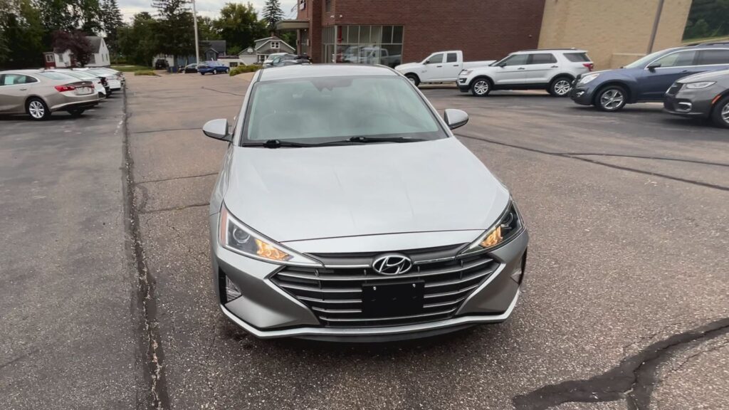 2020 HYUNDAI ELANTRA LIMITED; SE