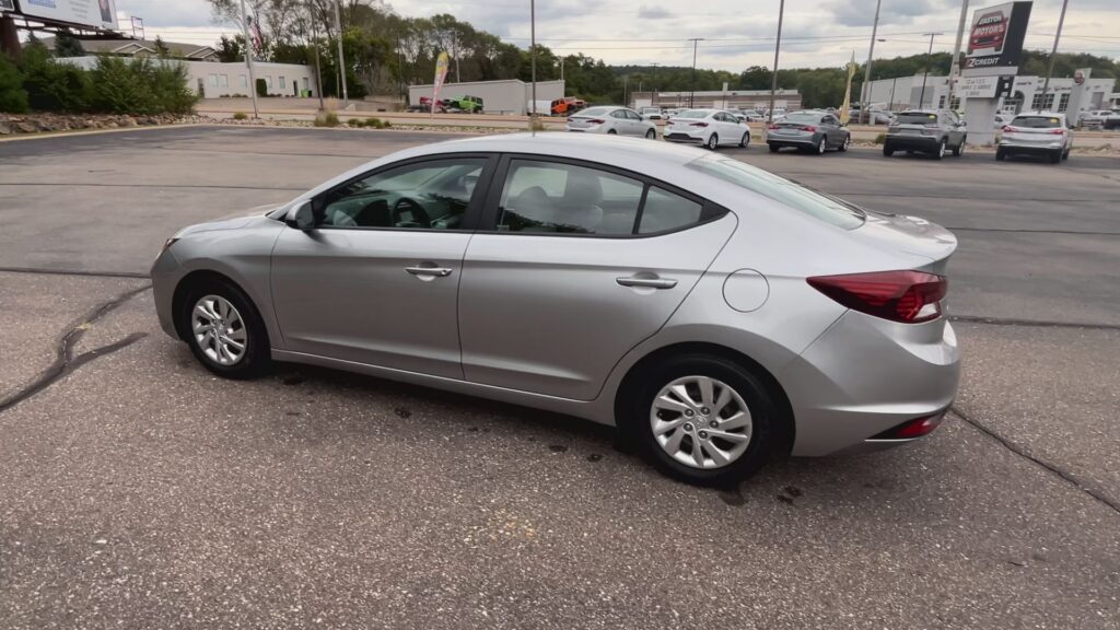 2020 HYUNDAI ELANTRA LIMITED; SE