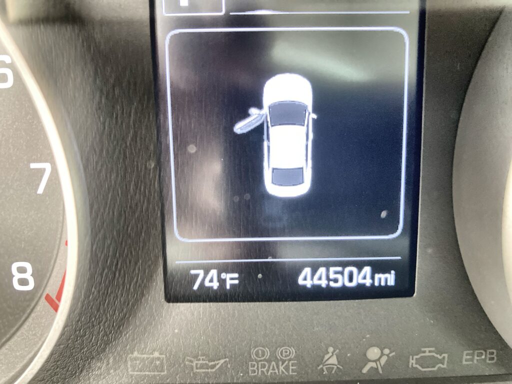 2018 HYUNDAI ELANTRA LIMITED; SE