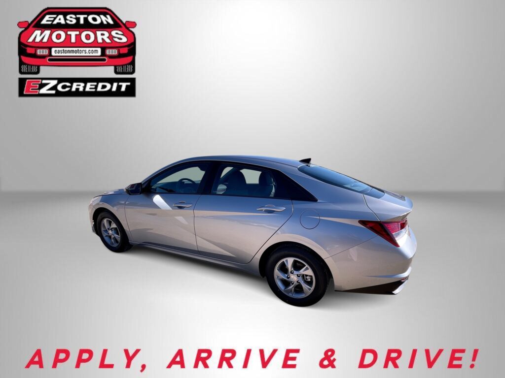 2021 HYUNDAI ELANTRA SE