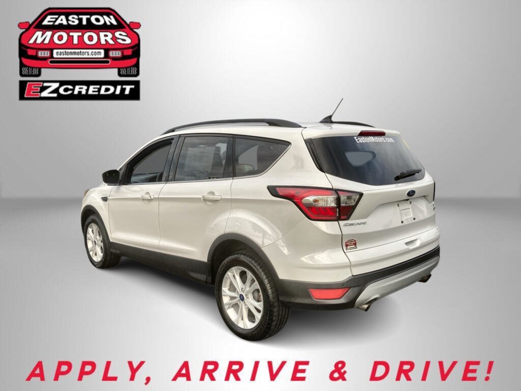 2018 FORD ESCAPE SE