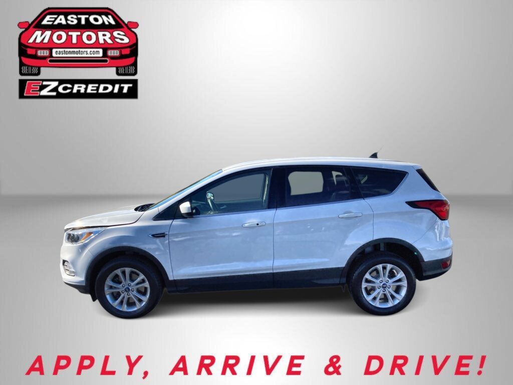 2019 FORD ESCAPE SE