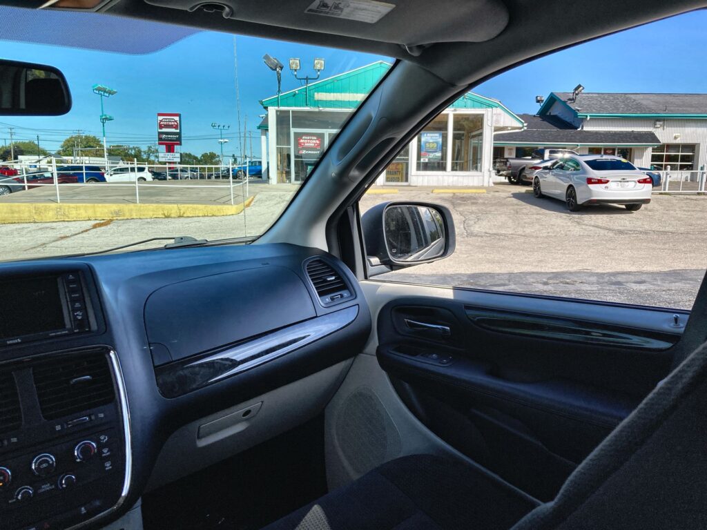 2018 DODGE GRAND CARAVAN SE