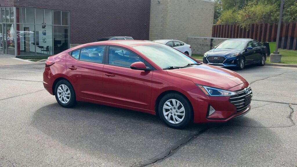 2019 HYUNDAI ELANTRA LIMITED; SE