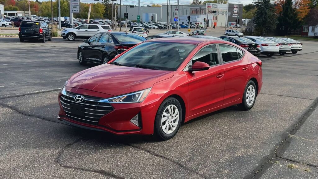 2019 HYUNDAI ELANTRA LIMITED; SE