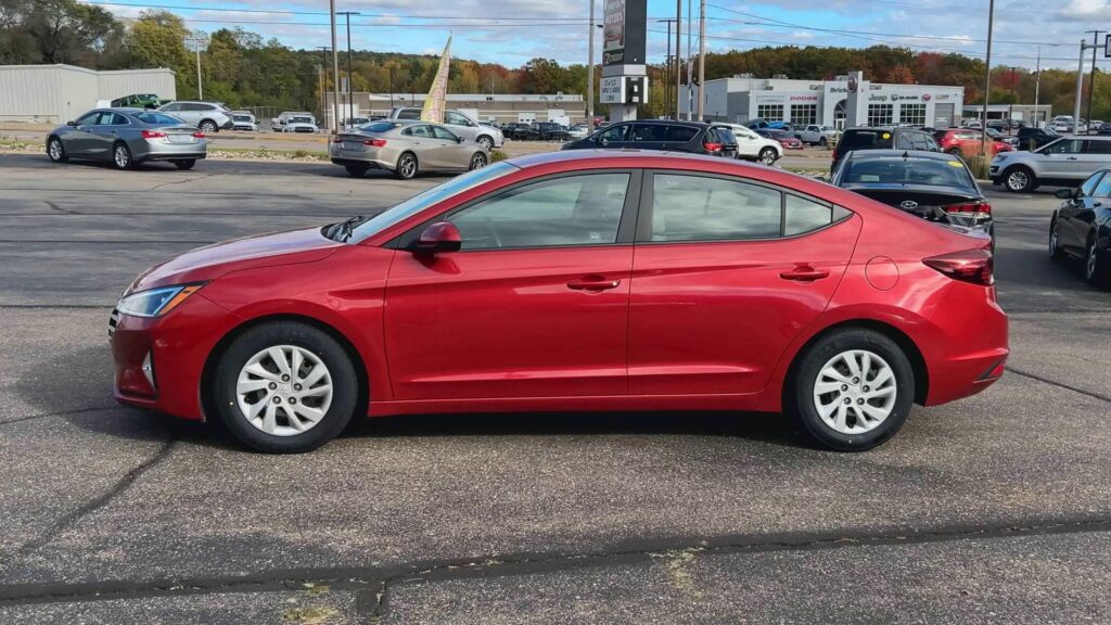 2019 HYUNDAI ELANTRA LIMITED; SE