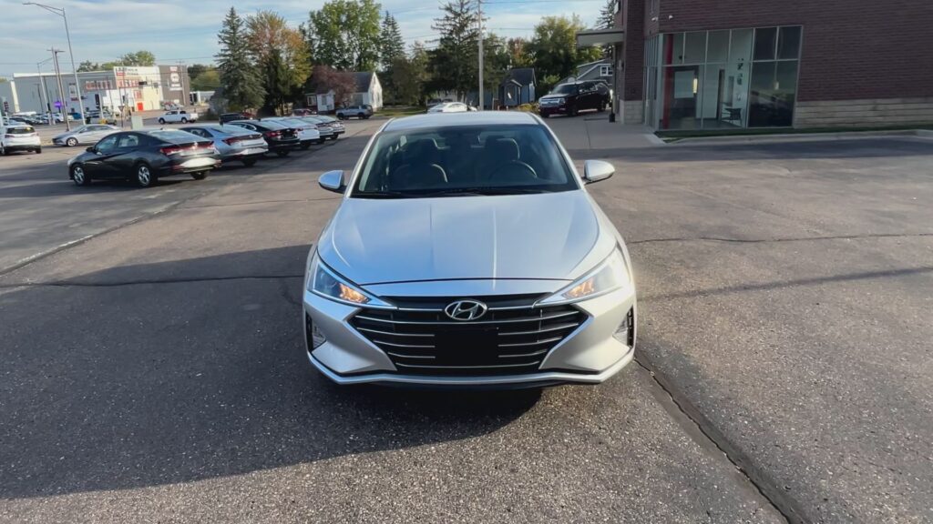 2019 HYUNDAI ELANTRA LIMITED; SE