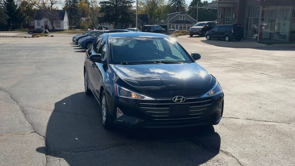2019 HYUNDAI ELANTRA LIMITED; SE