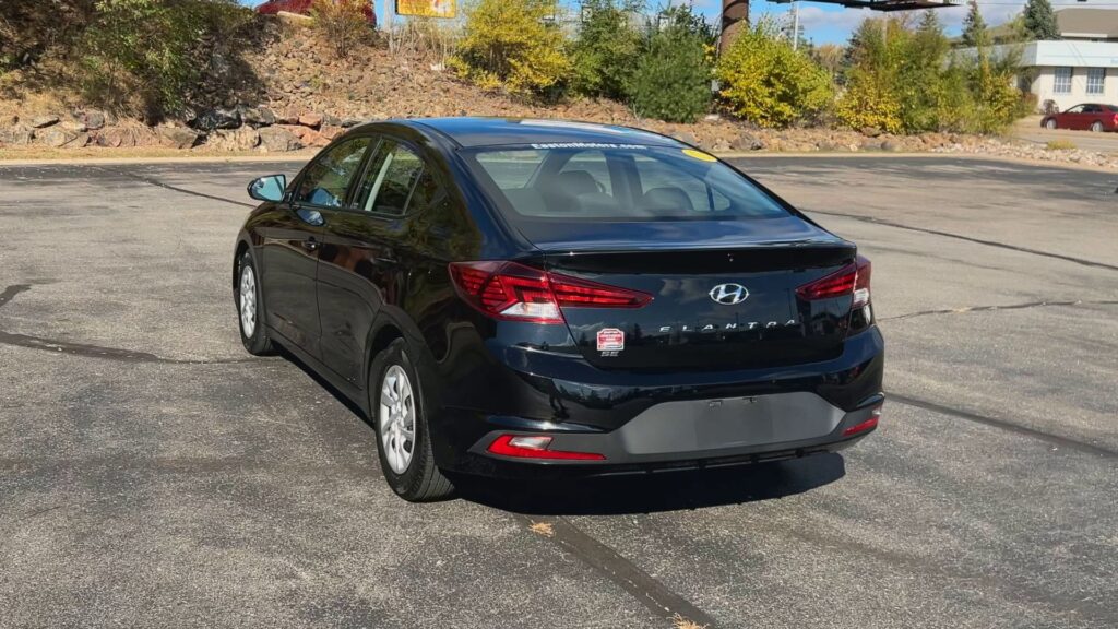 2019 HYUNDAI ELANTRA LIMITED; SE