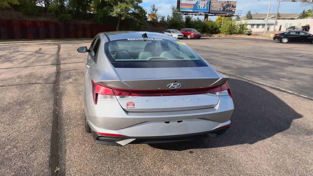 2021 HYUNDAI ELANTRA SE