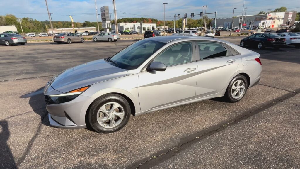 2021 HYUNDAI ELANTRA SE