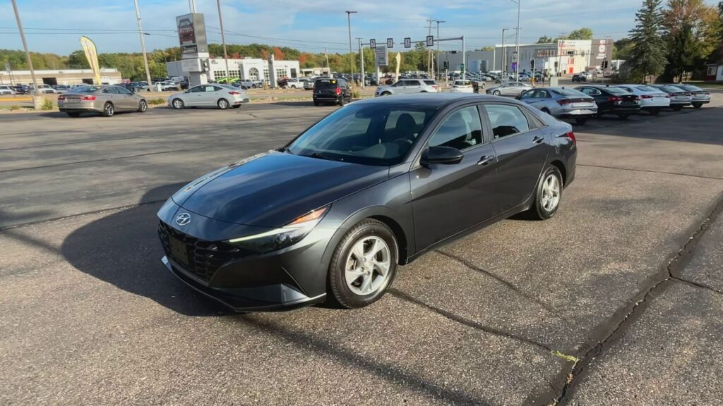 2021 HYUNDAI ELANTRA SE