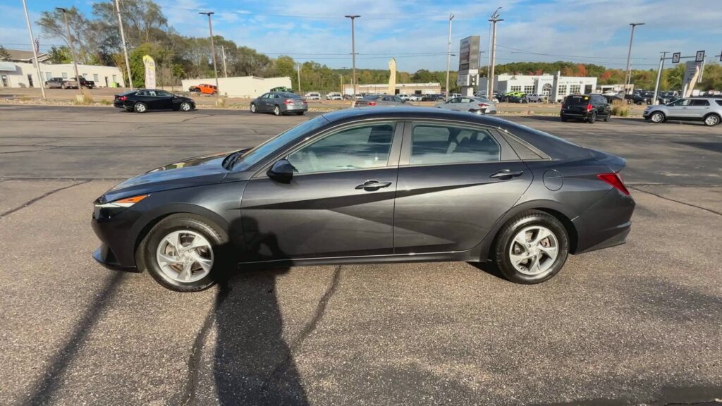 2021 HYUNDAI ELANTRA SE