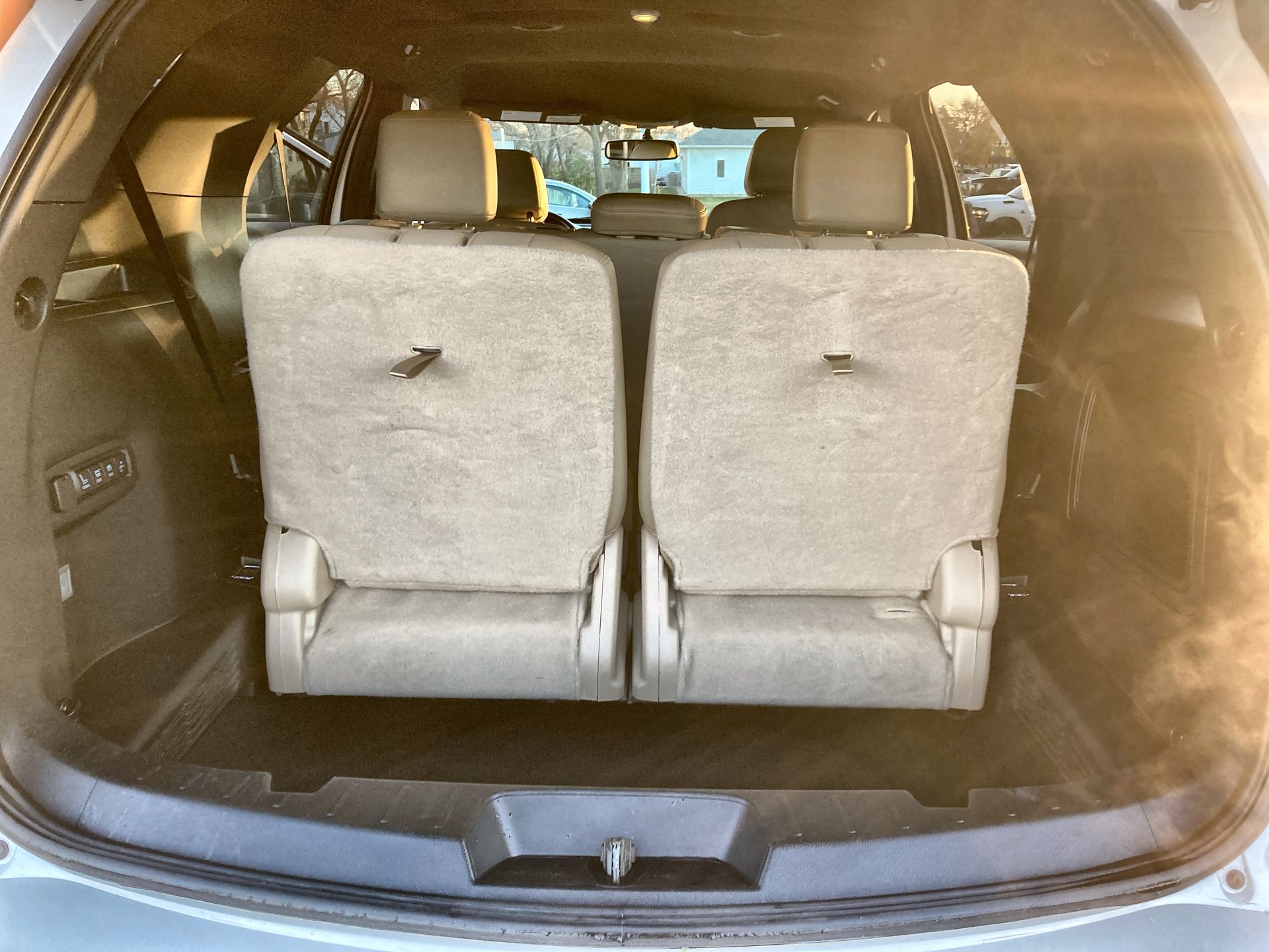 2017 Ford Explorer Limited's photo